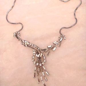 Vintage crystal necklace. Silver, Sparkling Baguette cut crystal. 16"  Glamorous